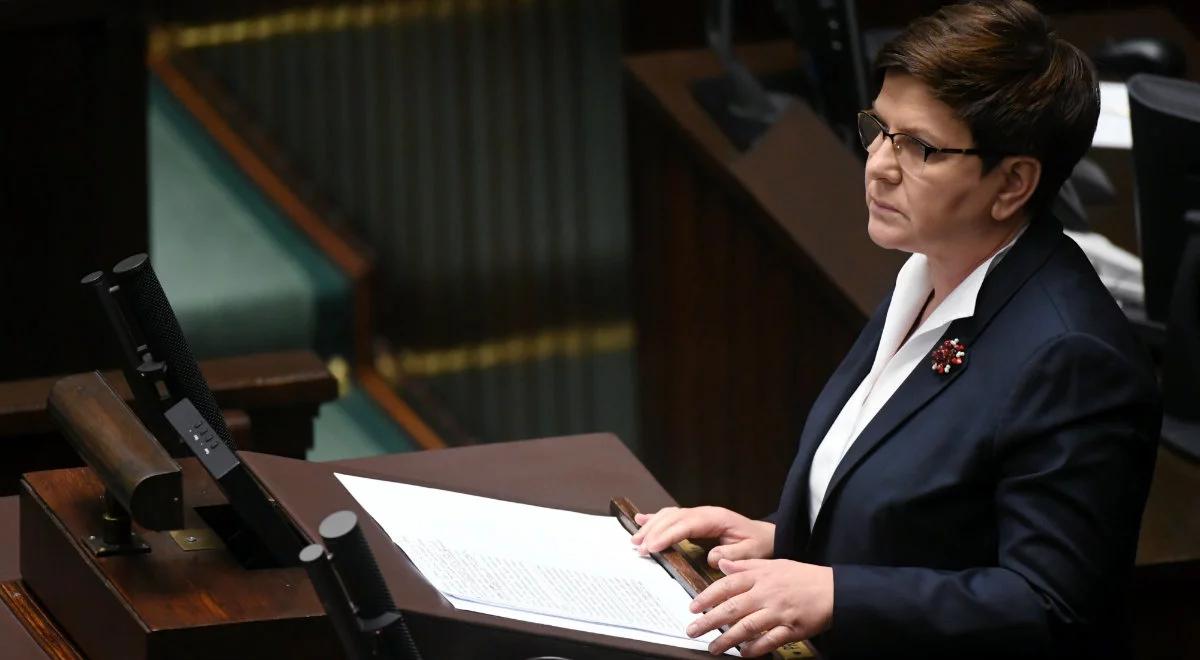 Premier broni szefa MON. Beata Szydło: Antoni Macierewicz odbudowuje to, co Platforma zrujnowała