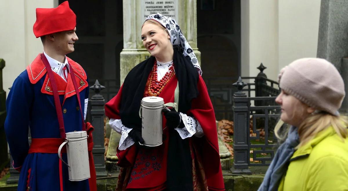 Kwesty na remont zabytkowych nagrobków. Ile uda się zebrać w tym roku?