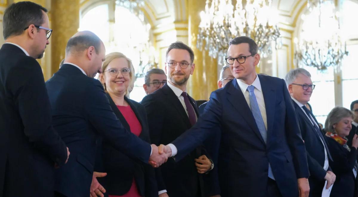 Olbrzymie środki finansowe UE dla Polski. Komisarze przypominają jednak o konkretnych warunkach