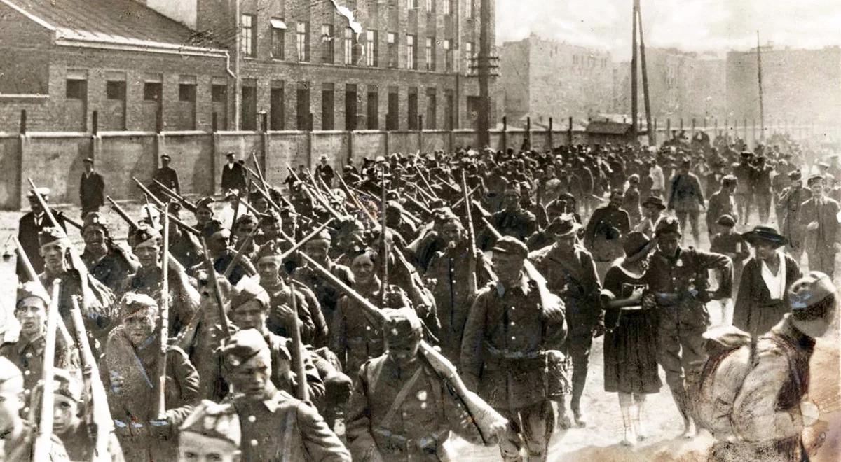 Prof. Odziemkowski: gdybyśmy przegrali w 1920 r. czekałby nas ogólnonarodowy Katyń