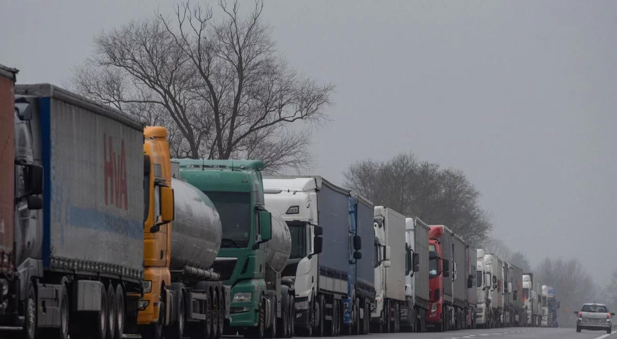 Protest przewoźników na granicy z Ukrainą. Minister infrastruktury: jego rozwiązanie jest bardzo trudne