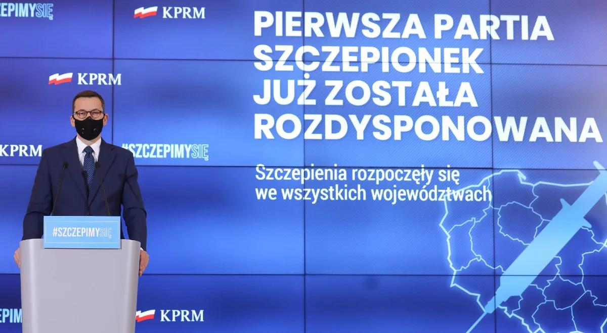 "Kompromitują siebie i szkodzą programowi". Premier o osobach spoza grupy zero, które się zaszczepiły