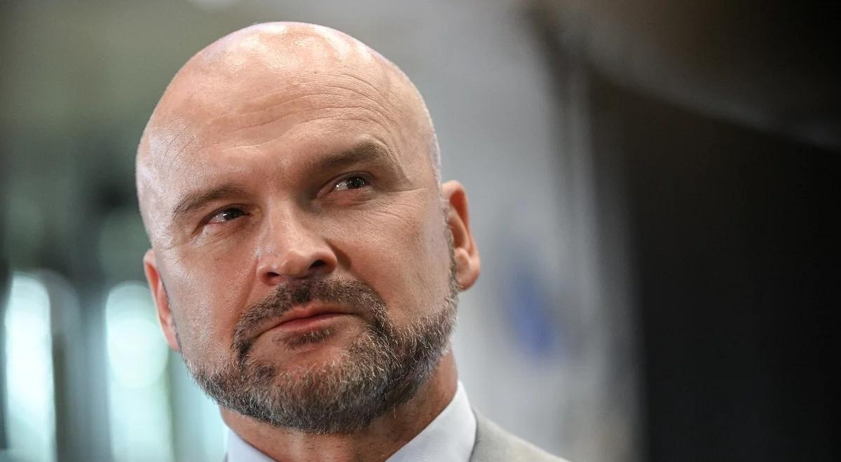 Brzoska uderza w konkurentów. "Lista wstydu"