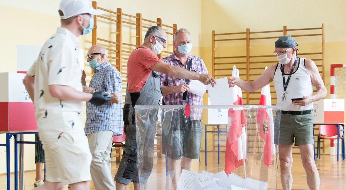 Najwyższa frekwencja na Mazowszu, najniższa w woj. opolskim. PKW podała nowe dane