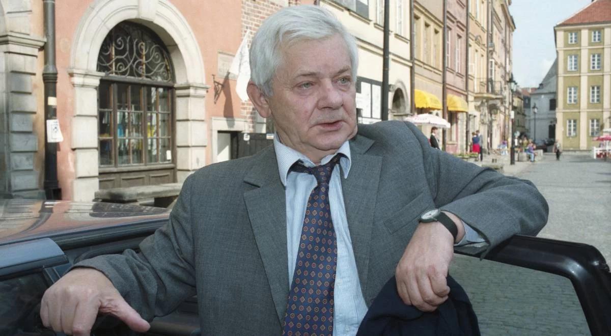 "Facet inteligentny nie może być pozbawiony ironii". Twórczość Herberta inspiruje