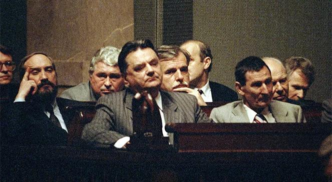25 lat po "nocnej zmianie". Rozmowa z Janem Olszewskim