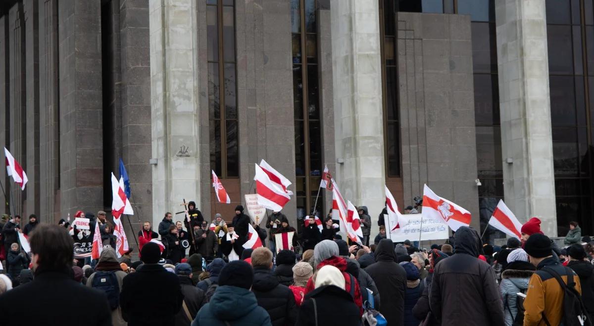 Piąty miesiąc protestów na Białorusi z żądaniem odejścia Łukaszenki. Ponad 140 zatrzymanych