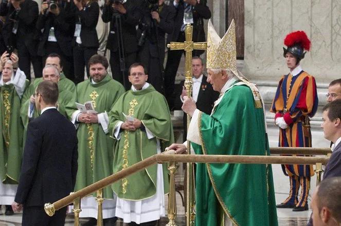Benedykt XVI: Jan Paweł II był zwiastunem ewangelizacji