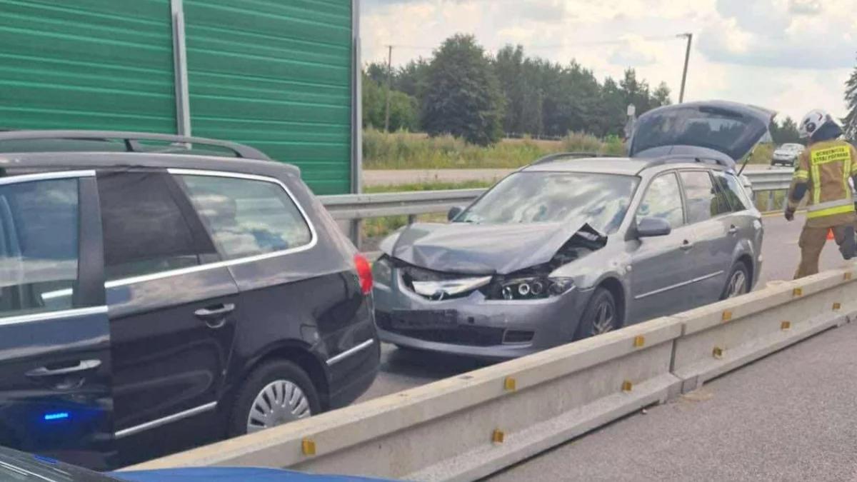 Załuski. Groźny wypadek na S7. 4-letnie dziecko zostało ranne