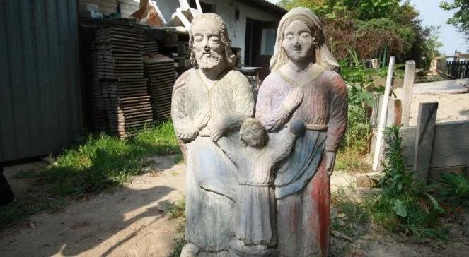 Bezcenne zabytki ukryte w ogrodzeniu