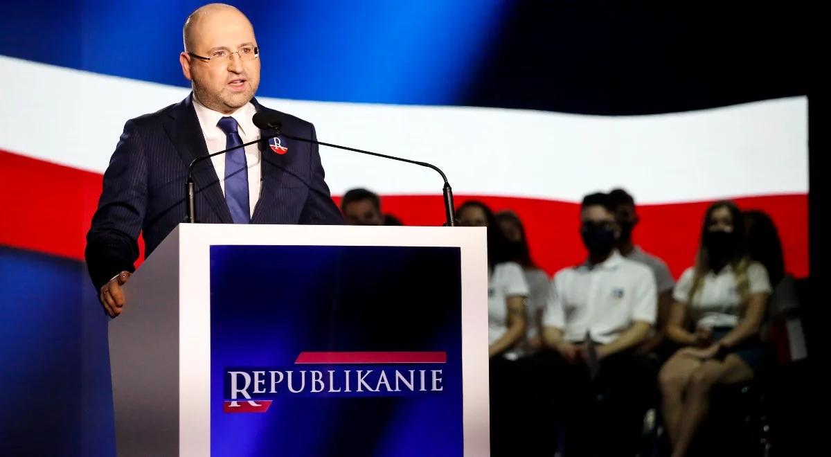 Kongres Założycielski Partii Republikańskiej. Prezesem został wybrany jednomyślnie Adam Bielan 