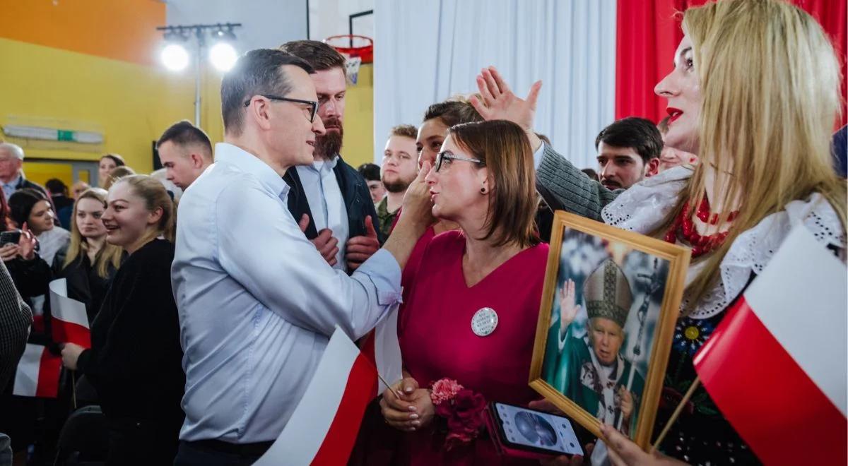Premier: atak na Jana Pawła II to atak na fundament naszej cywilizacji