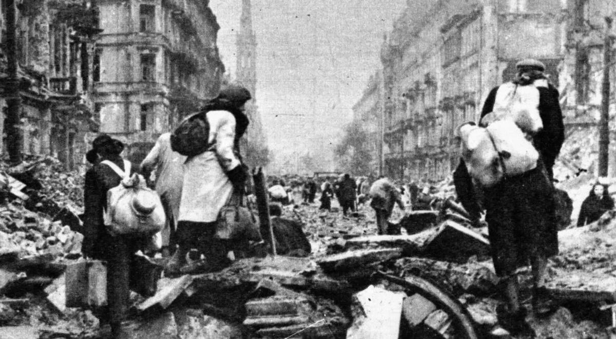 Raport o stratach wojennych. Król: Niemcy, jako kraj patologicznych morderców, zostali nagrodzeni za wojnę
