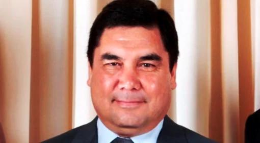 Turkmenistan:  osobisty dentysta turkmenbaszy teraz sam rządzi już trzecią kadencję