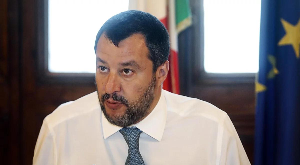 Włosi uratowali migrantów na morzu, ale ich nie przyjmą. Salvini czeka na reakcję państw UE
