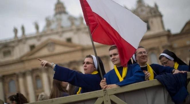 Przyjaciel Jana Pawła II: święci w niebie nie zapominają o ludziach, którzy proszą o pomoc