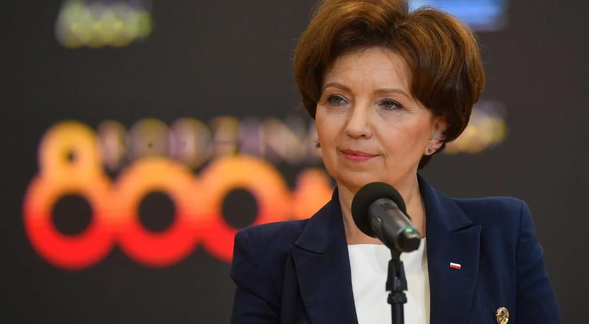 "Rząd podejmuje odpowiedzialną decyzję, aby wspierać rodziny". Maląg o programach społecznych