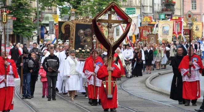 Święto patrona Polski. Procesja w Krakowie
