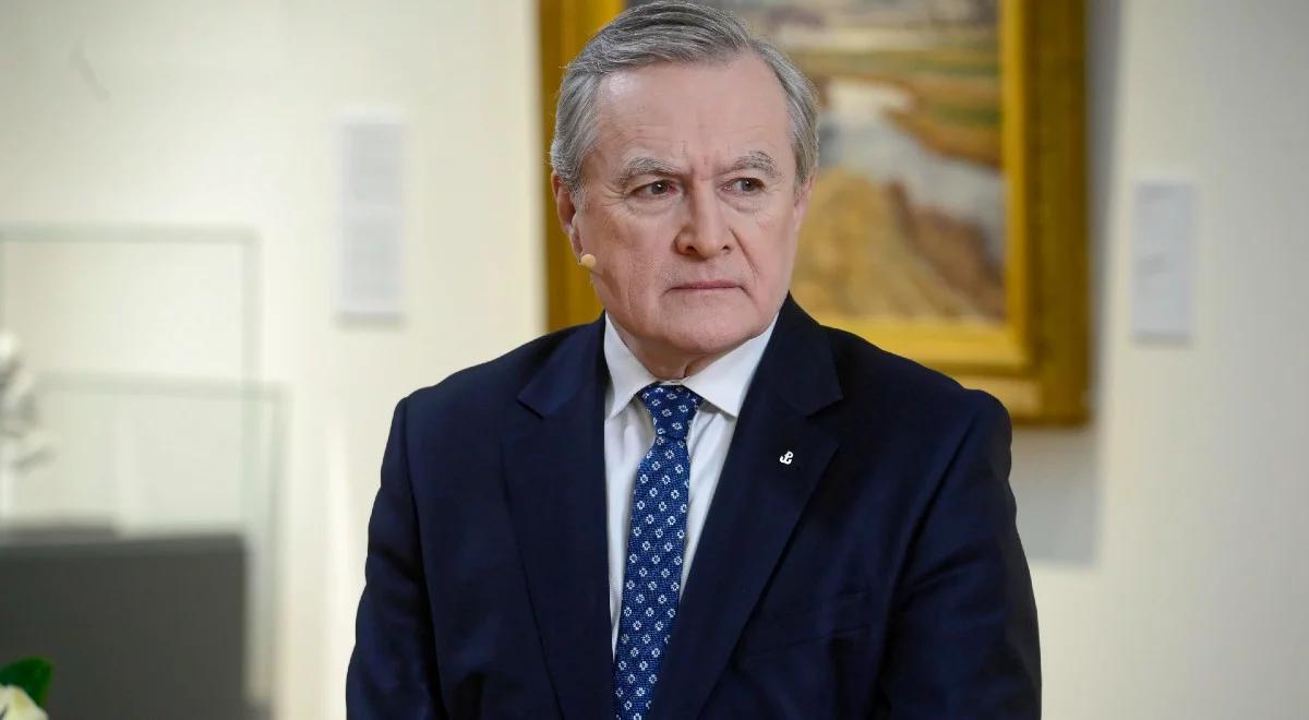"Mamy obowiązek kontynuować tamtą prezydencką misję". Gliński w 12. rocznicę katastrofy smoleńskiej