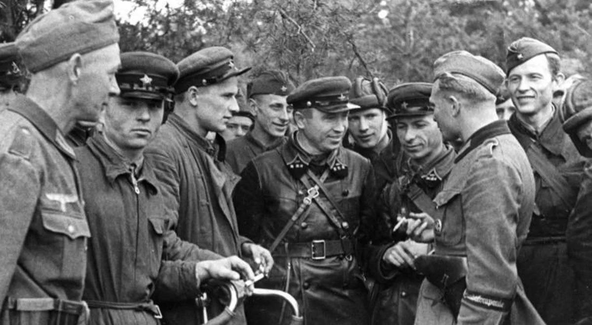 "Głównym przeciwnikiem była Polska". Historyk o agresywnej polityce Rosji sowieckiej 