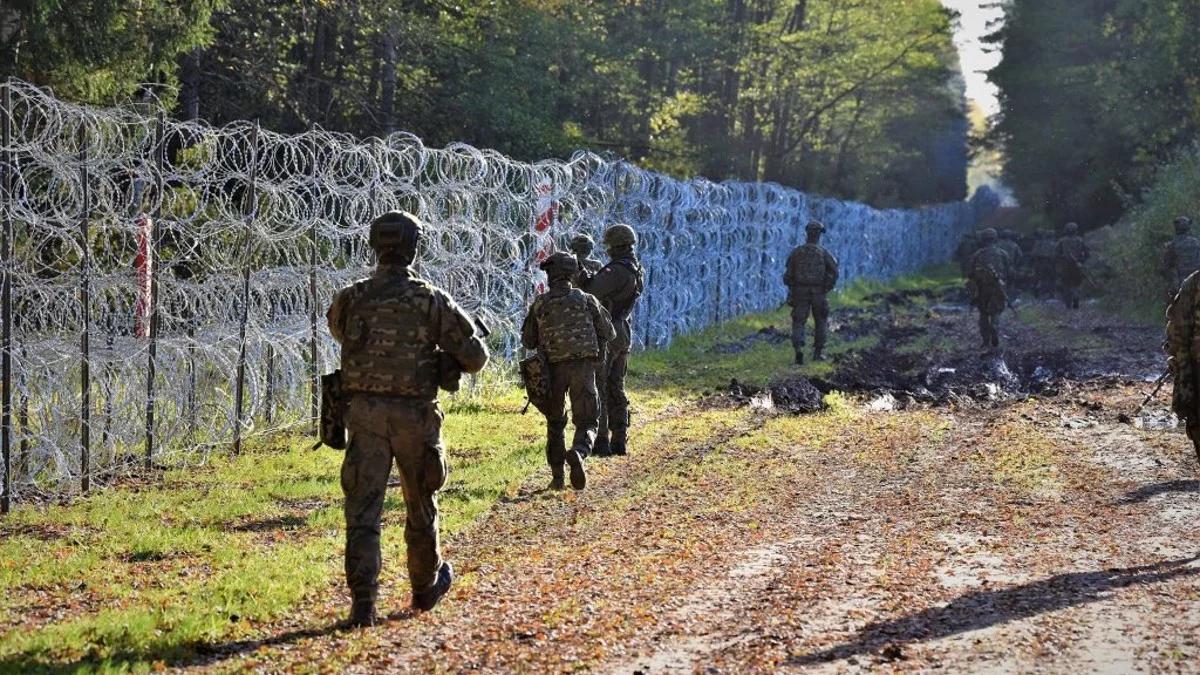 Polacy są zgodni: to wojna hybrydowa. Zobacz wyniki sondażu ws. sytuacji na granicy z Białorusią