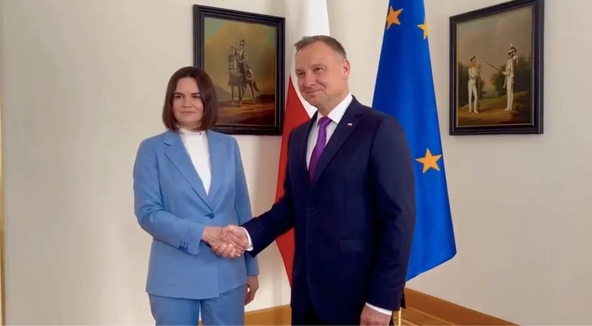 Andrzej Duda spotkał się ze Swiatłaną Cichanouską. Głównym tematem rozmowy sytuacja na Białorusi