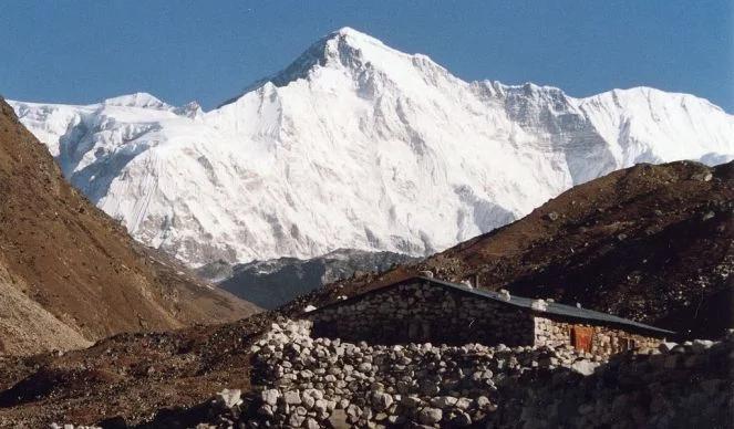 Andrzej Bargiel chce zjechać na nartach z Cho Oyu i Manaslu