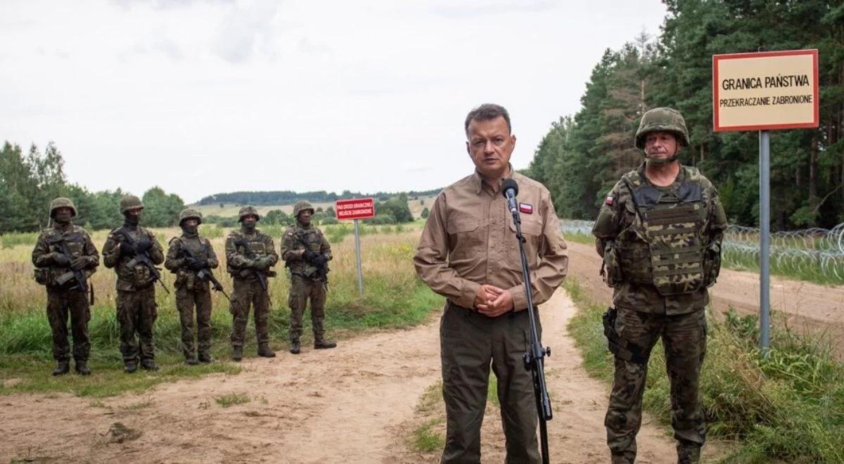 Mariusz Błaszczak przyzna nagrody żołnierzom strzegącym granicy w Usnarzu Górnym. "Dziękuję za Waszą służbę"