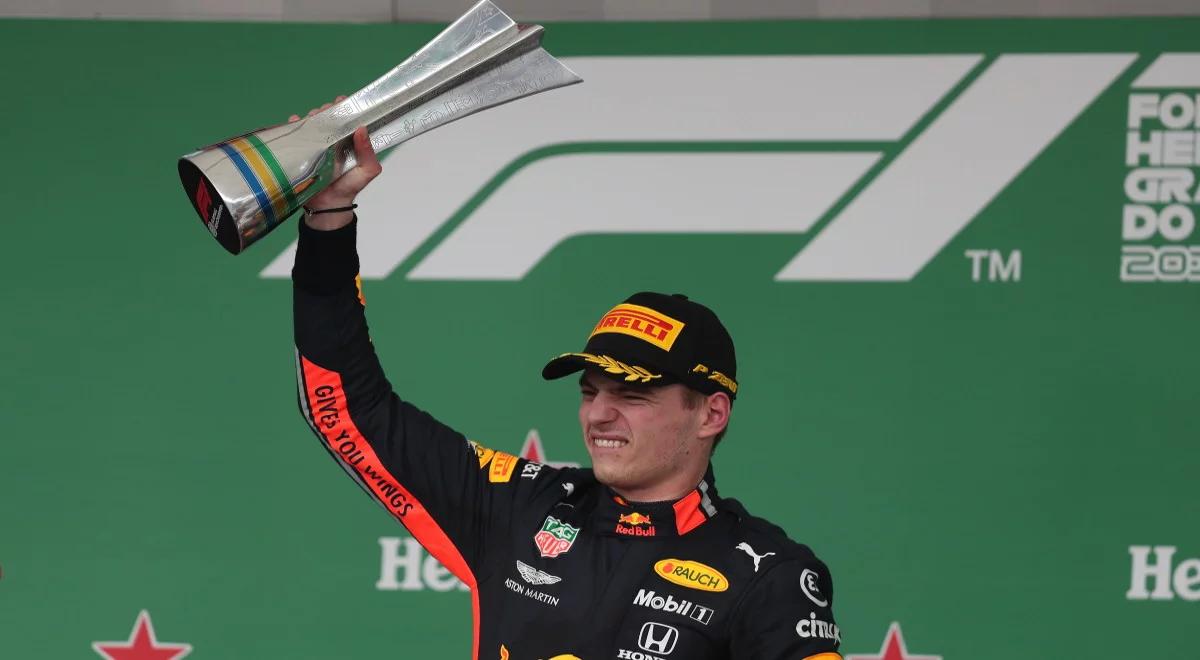 GP Brazylii: Max Verstappen zwycięzcą dramatycznego wyścigu. Robert Kubica mógł mu w tym przeszkodzić 