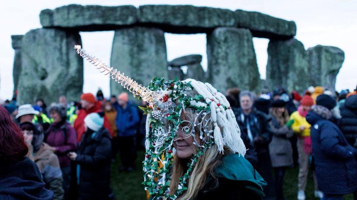 Wielkie święto w Stonehenge, przybyły tysiące ludzi. Wielowiekowa tradycja