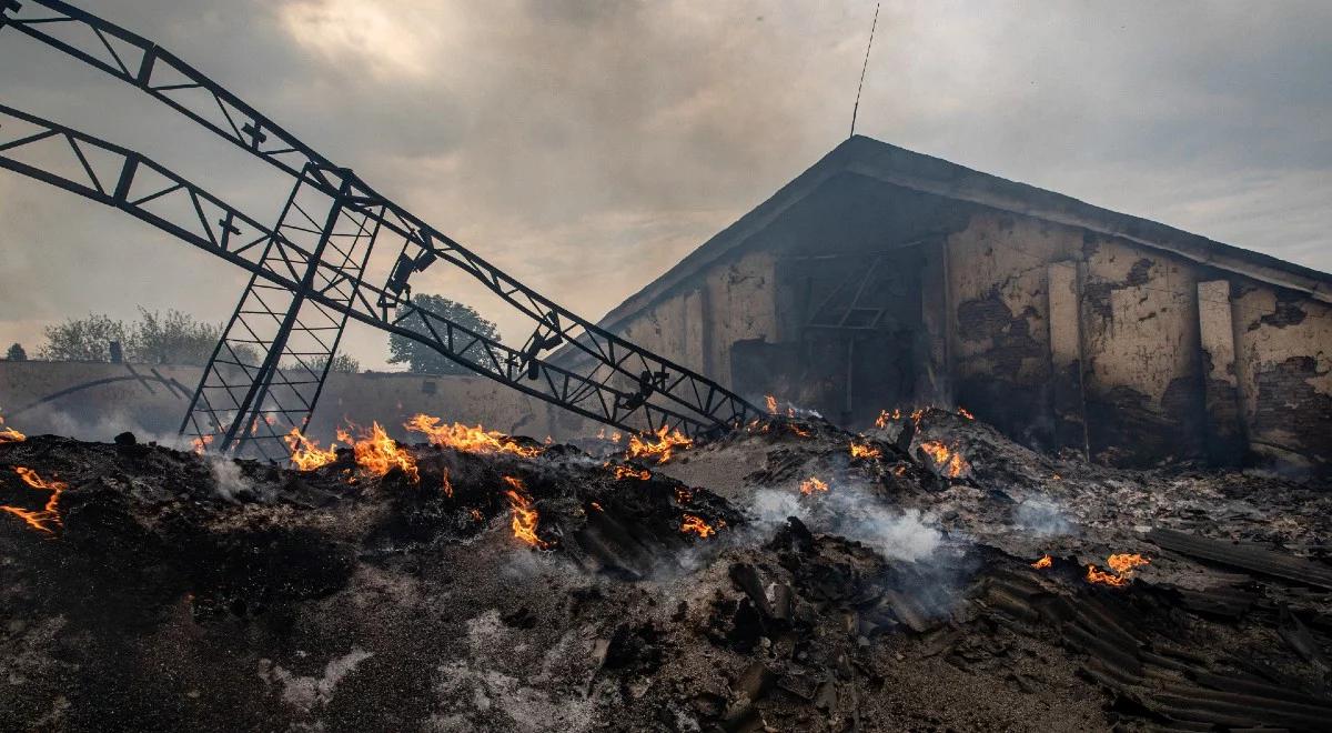 Zełenski oskarża Rosję o ludobójstwo w Donbasie. "Chcą obrócić te tereny w popiół"