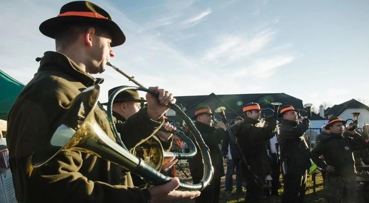 Protest myśliwych przed resortem środowiska