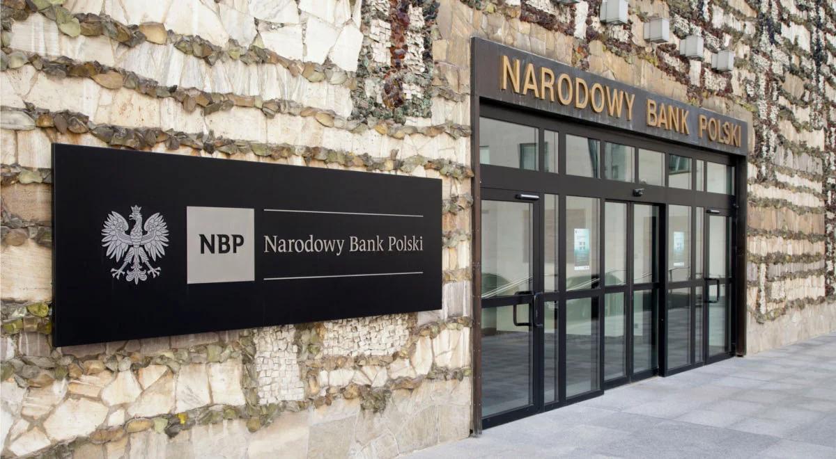 NBP: polska gospodarka jest stabilna, w 2015 r. wzrost PKB o 3,6 proc i deflacja 0,8 proc.