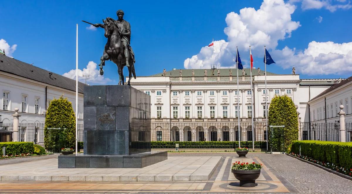 Echa debaty prezydenckiej. "Nikt tyle nie obieca, co polski kandydat"
