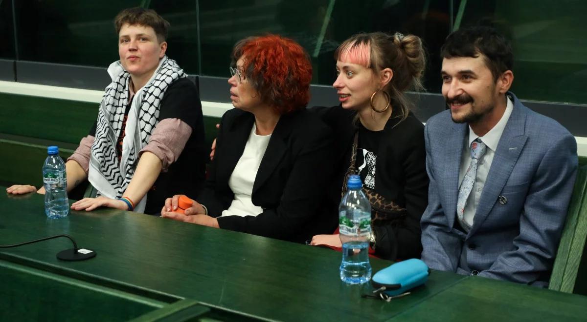 Uniewinnienie aktywistów. "Sąd po stronie przyzwoitości"