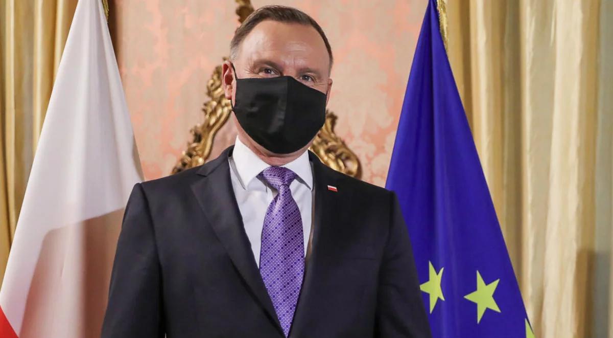 Prokuratura przedłużyła śledztwo ws. znieważenia prezydenta w Pucku