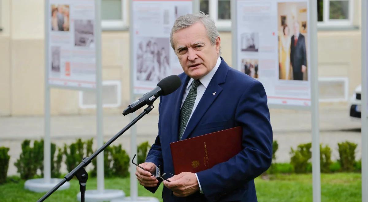 "Budowniczy polskiej drogi do wolności". Minister kultury podkreślił zasługi śp. Lecha Kaczyńskiego