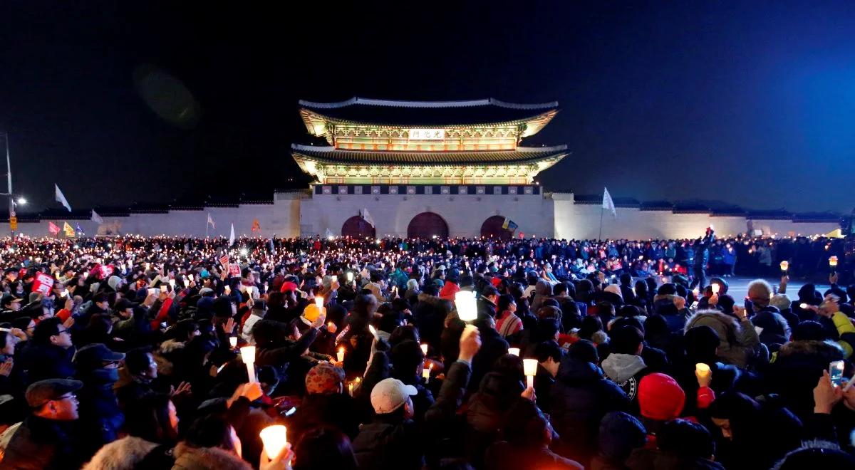 Korea Płd:  Setki tysięcy ludzi na ulicach Seulu