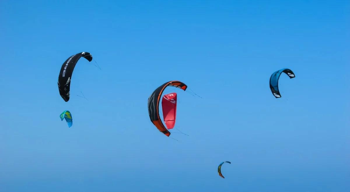 Zaginiony w Zatoce Gdańskiej kitesurfer odnaleziony
