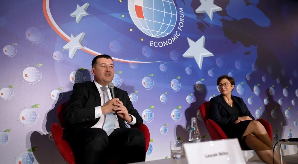 Forum Ekonomiczne w Karpaczu: przyszłością bankowości są usługi dodatkowe i aplikacje mobilne 