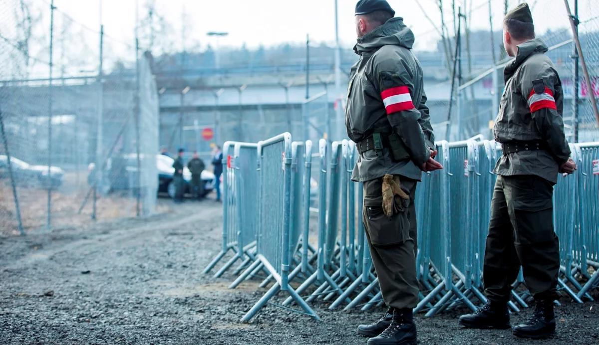 Austria użyje Herculesów do przyspieszenia repatriacji imigrantów
