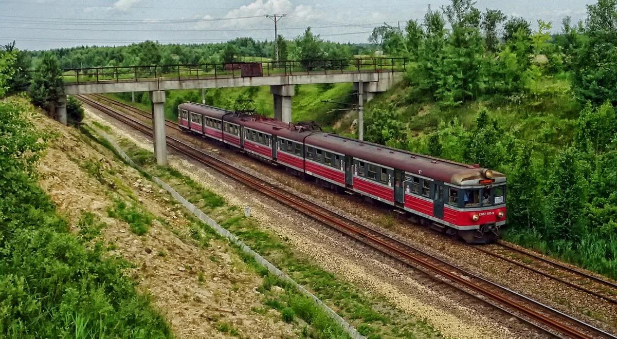 Zastraszył maszynistę i uprowadził lokomotywę. Jest zarzut dla 35-latka