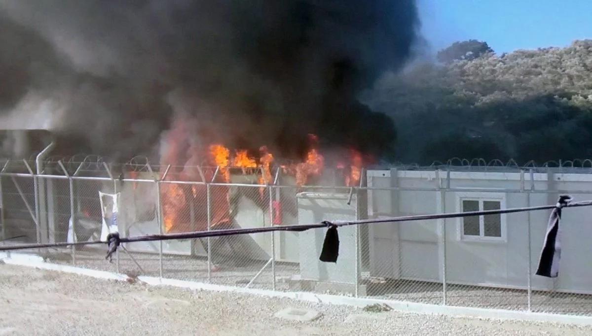 Zamieszki na greckiej wyspie Lesbos. Uchodźcy podpalili część obozu