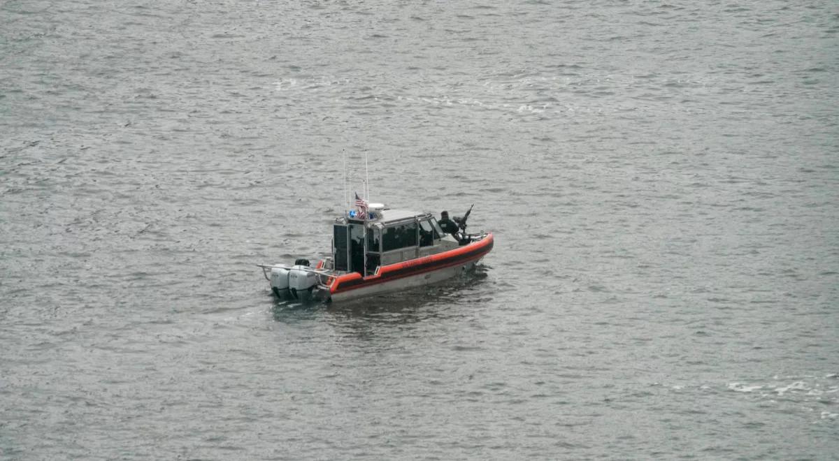 17-latek całą noc dryfował po oceanie. "Cud" na Pacyfiku