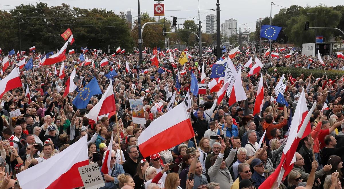 Trzaskowski i Nawrocki mobilizują wyborców. Warszawa areną dwóch marszów