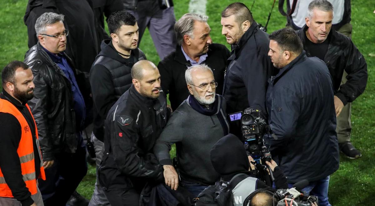 Superleague Ellada: właściciel PAOK-u wtargnął z bronią na murawę. Ostra reakcja greckich władz 