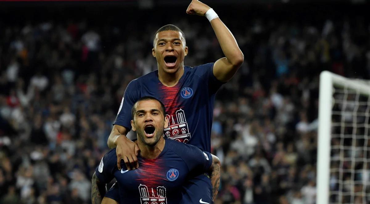 Ligue 1: Dani Alves z 42. trofeum w karierze. Brazylijczyk najbardziej utytułowanym piłkarzem w historii 