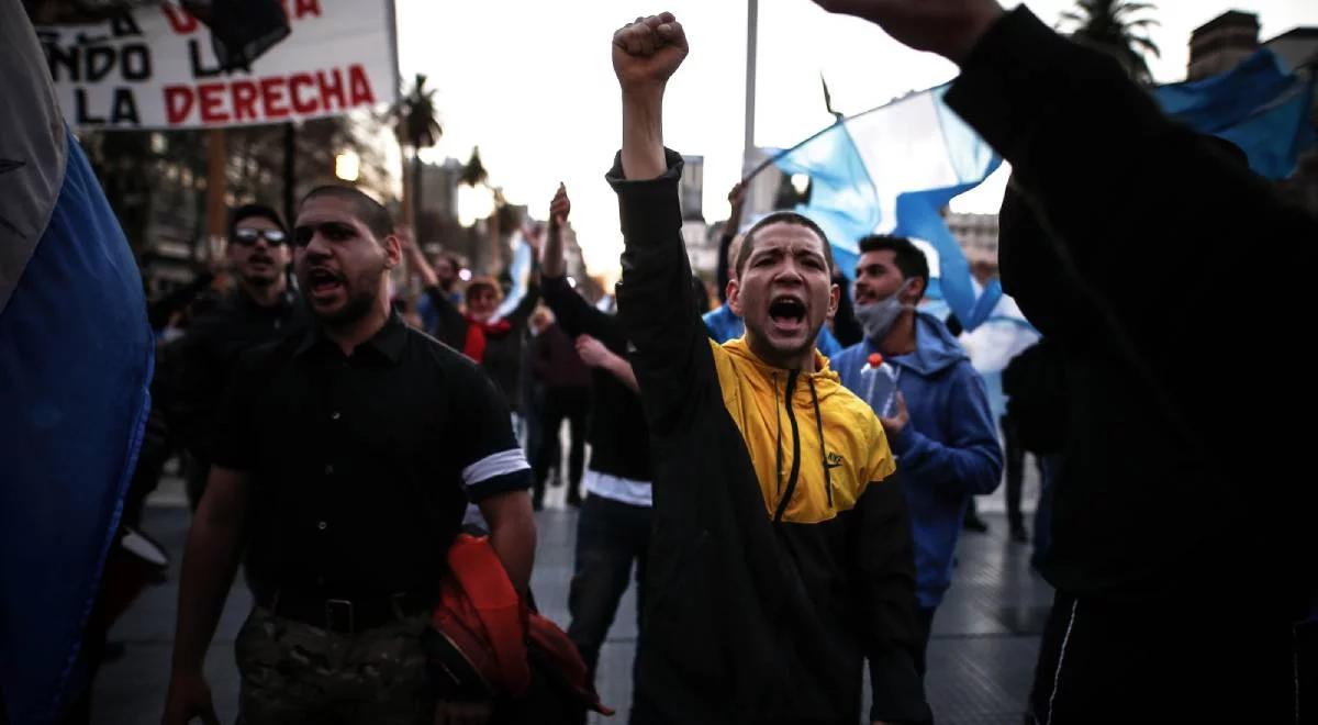 "Ludzie muszą się buntować". Protesty Argentyńczyków przeciwko ograniczeniom związanym z COVID-19