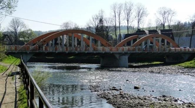 Zakopianka. Wstrzymano budowę mostu w Białym Dunajcu