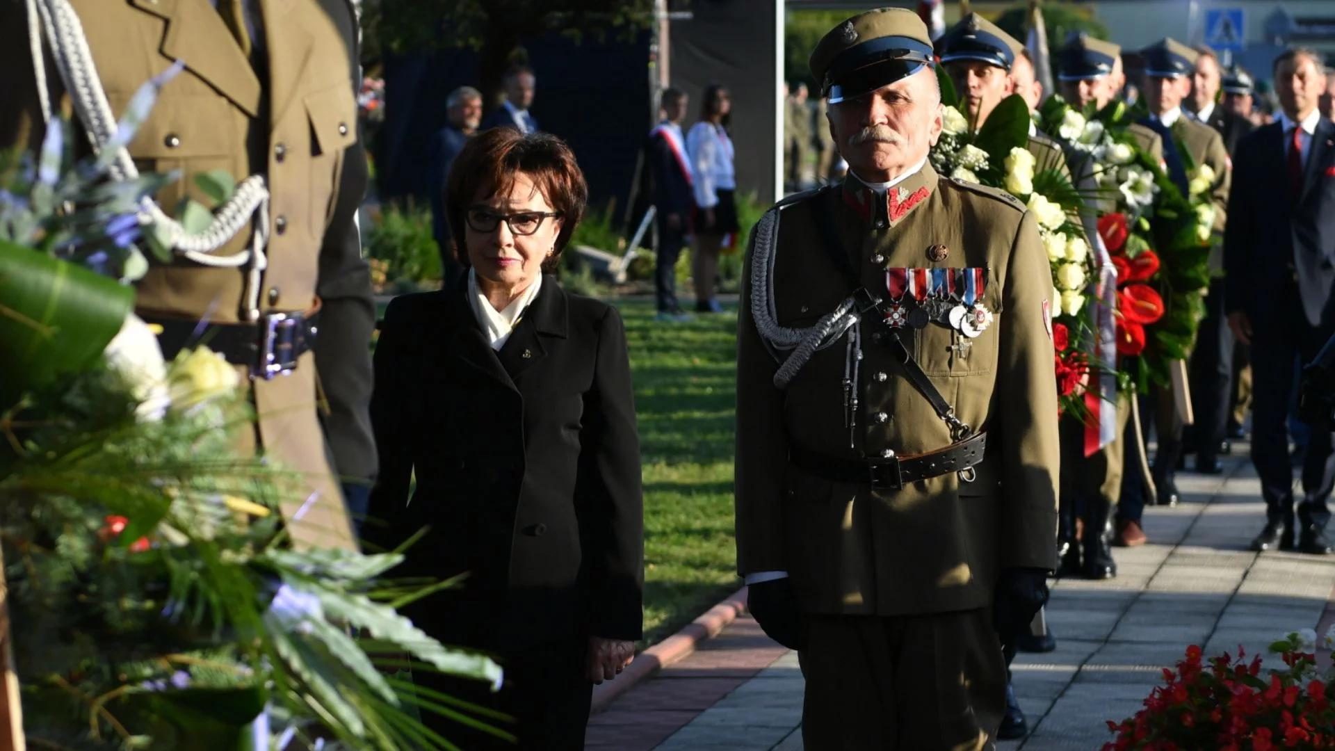 "Uciekające kobiety, płaczące dzieci, umierający mężczyźni". Marszałek Sejmu o ataku Niemców na Frampol w 1939 roku